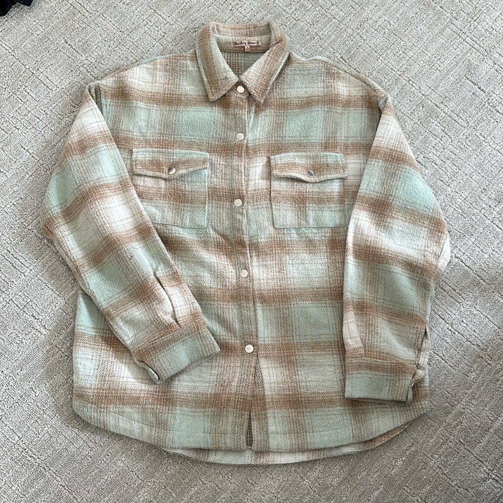 Women’s plaid shacket